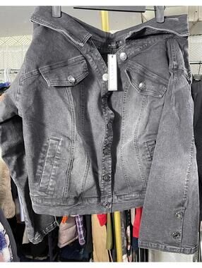 SONCY Women's Off Shoulder Denim Jacket Black Wash Size 4 (26) NWT Boho Festival